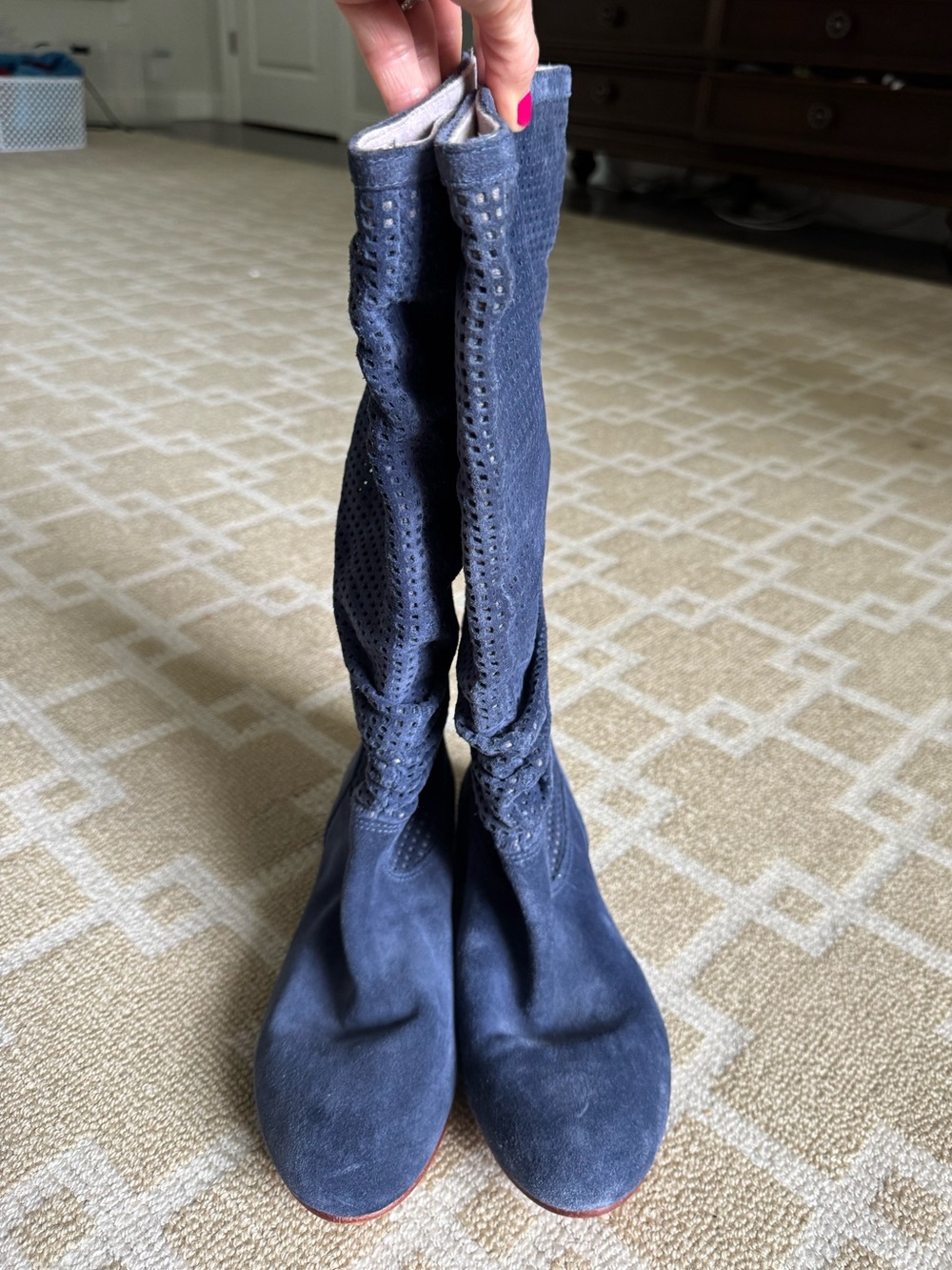 UGG Abilene Perforated Suede Slouch Boots Navy Boho Festival Size 8 - Picture 6 of 15